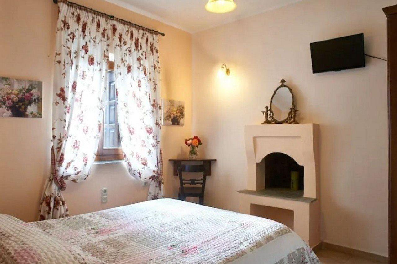 Triantafillies Guesthouse Portaria  Ngoại thất bức ảnh