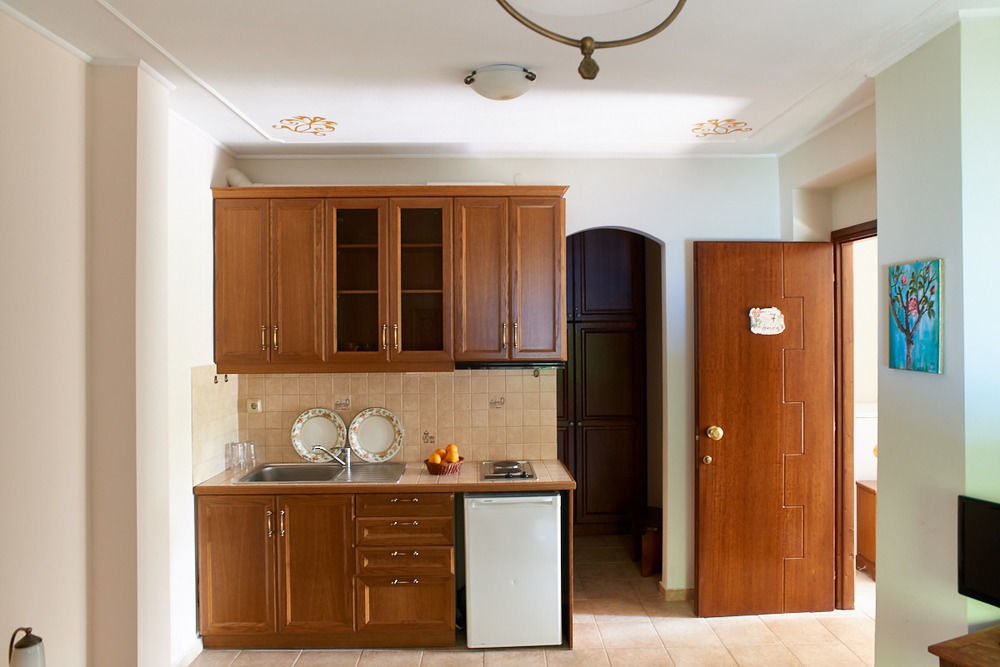 Triantafillies Guesthouse Portaria  Ngoại thất bức ảnh