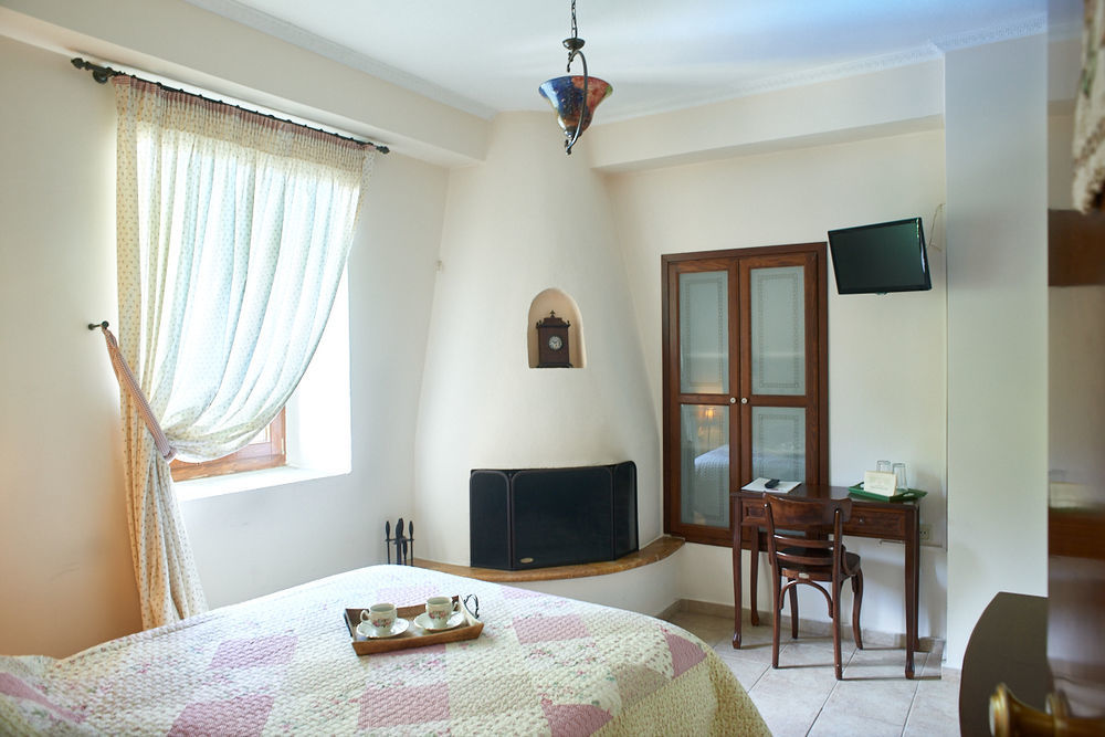 Triantafillies Guesthouse Portaria  Ngoại thất bức ảnh