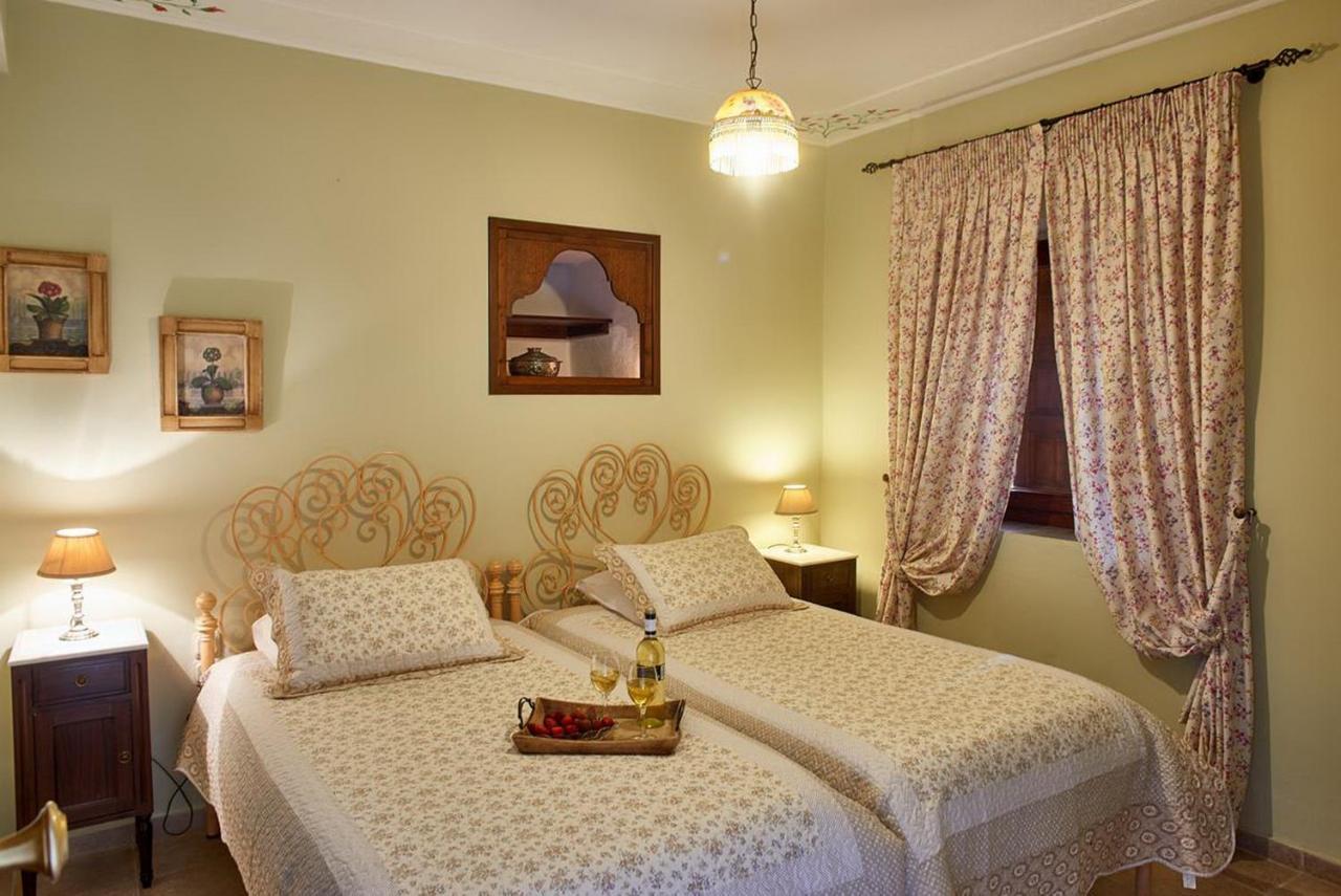 Triantafillies Guesthouse Portaria  Ngoại thất bức ảnh
