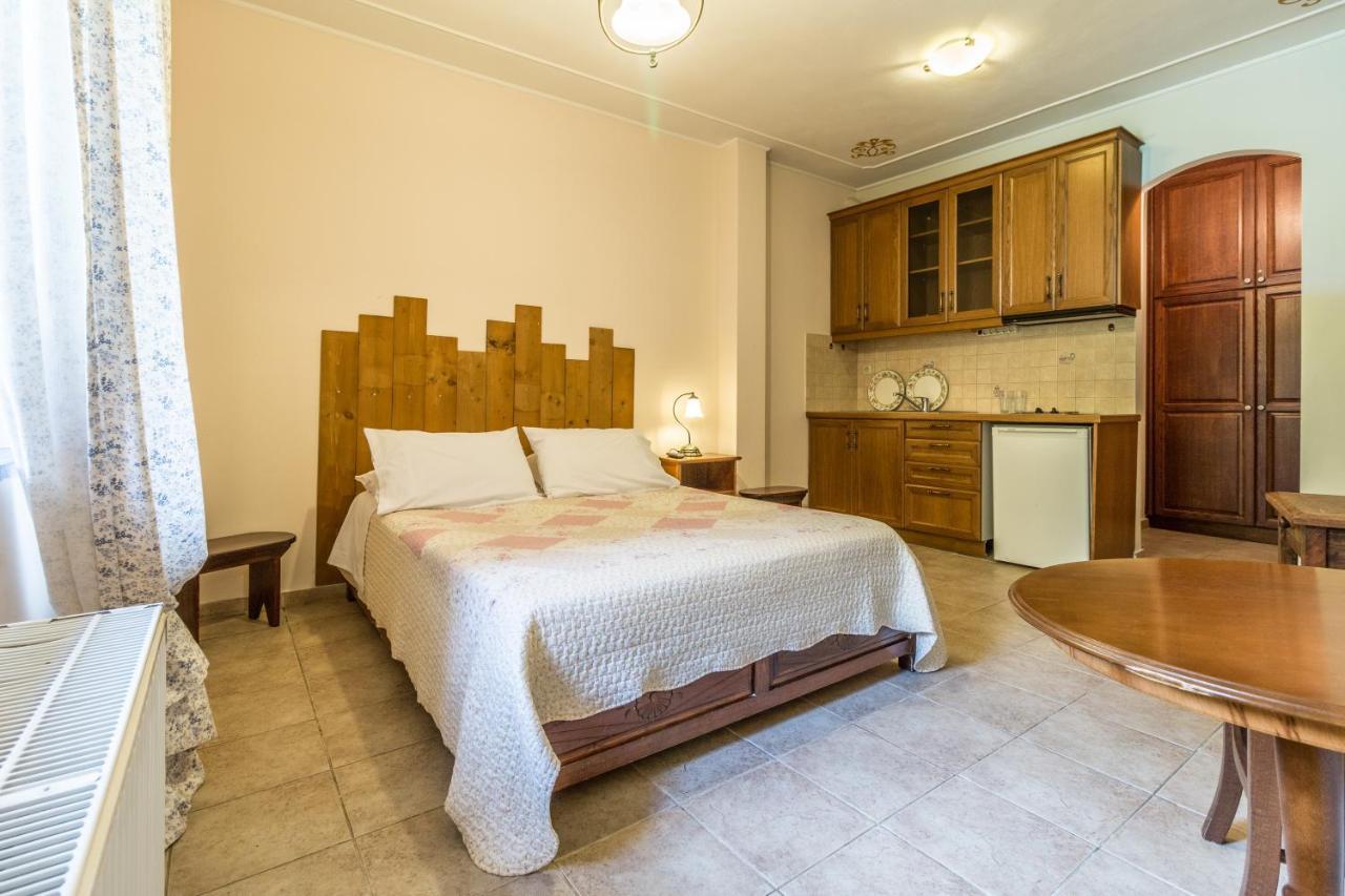 Triantafillies Guesthouse Portaria  Ngoại thất bức ảnh